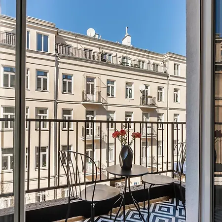 Wilcza With Mezzanine Apartment Warschau