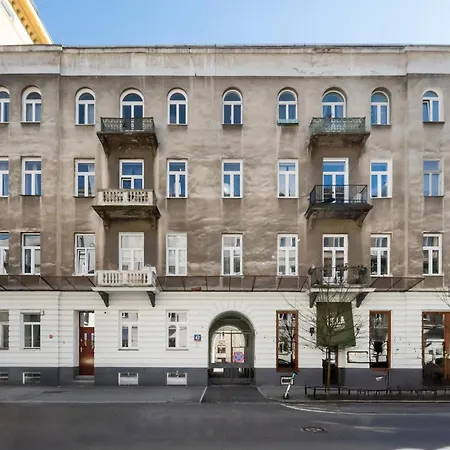 Lägenhet Wilcza With Mezzanine By Bookinghost