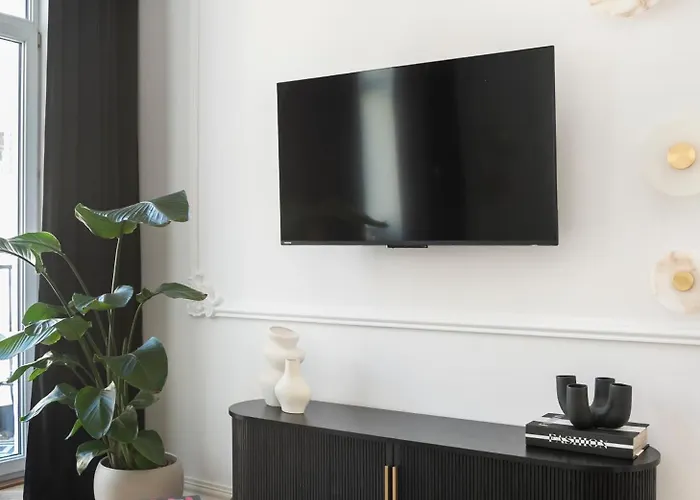 Wilcza With Mezzanine By Bookinghost *