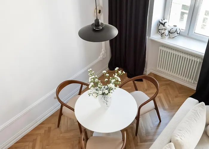 Wilcza With Mezzanine By Bookinghost *