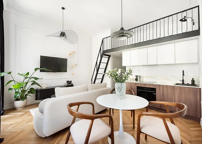 Wilcza With Mezzanine By Bookinghost