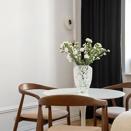 Wilcza With Mezzanine By Bookinghost