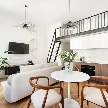 Wilcza With Mezzanine By Bookinghost